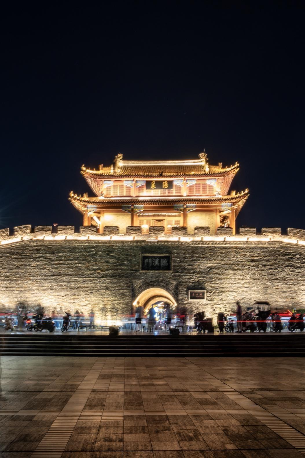 襄阳六大城门之一的临汉门。王剑摄