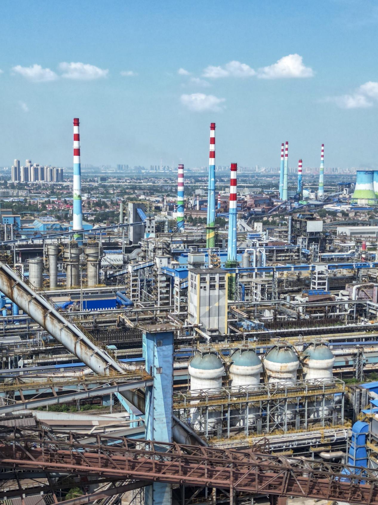 中国宝武宝钢股份武汉钢铁有限公司厂区。王剑摄