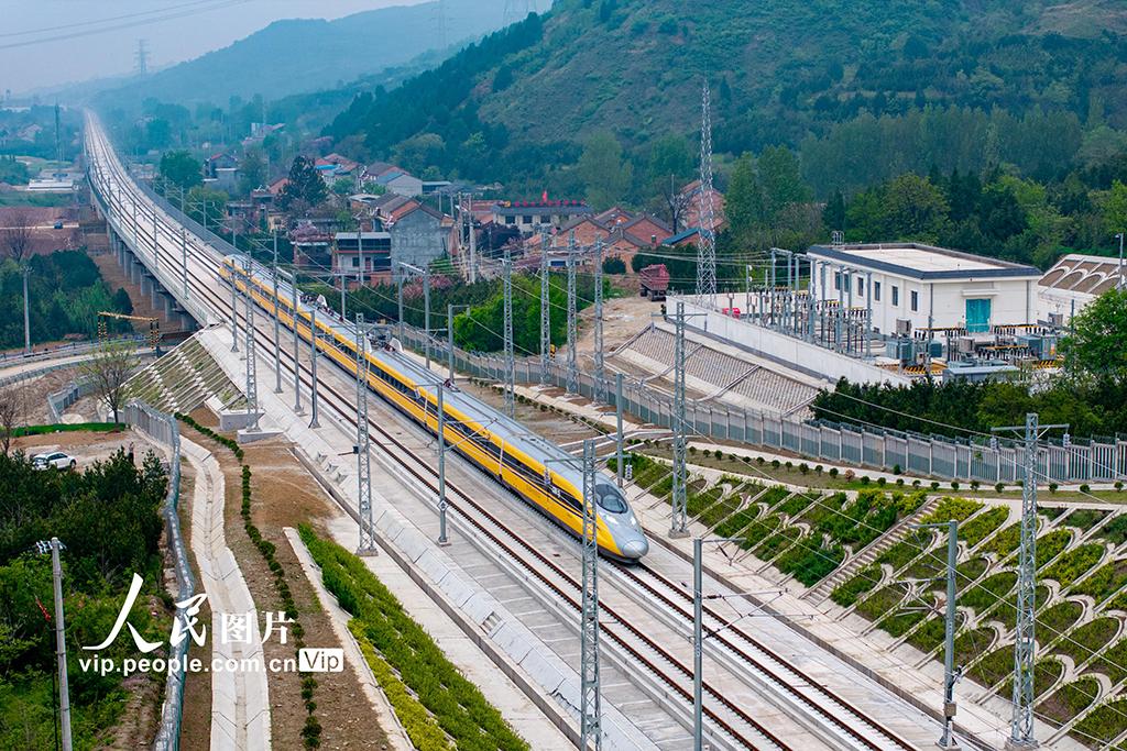 陕西：西十高铁启动时速385公里提速试验【4】